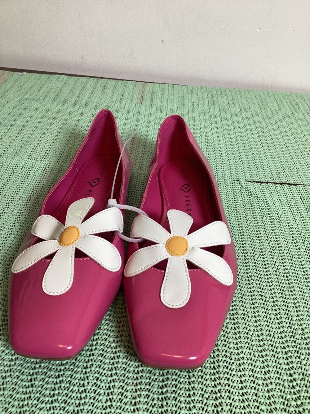 Katy Perry pink Evie Daisy patent slip on ballet shoes SZ 9.5